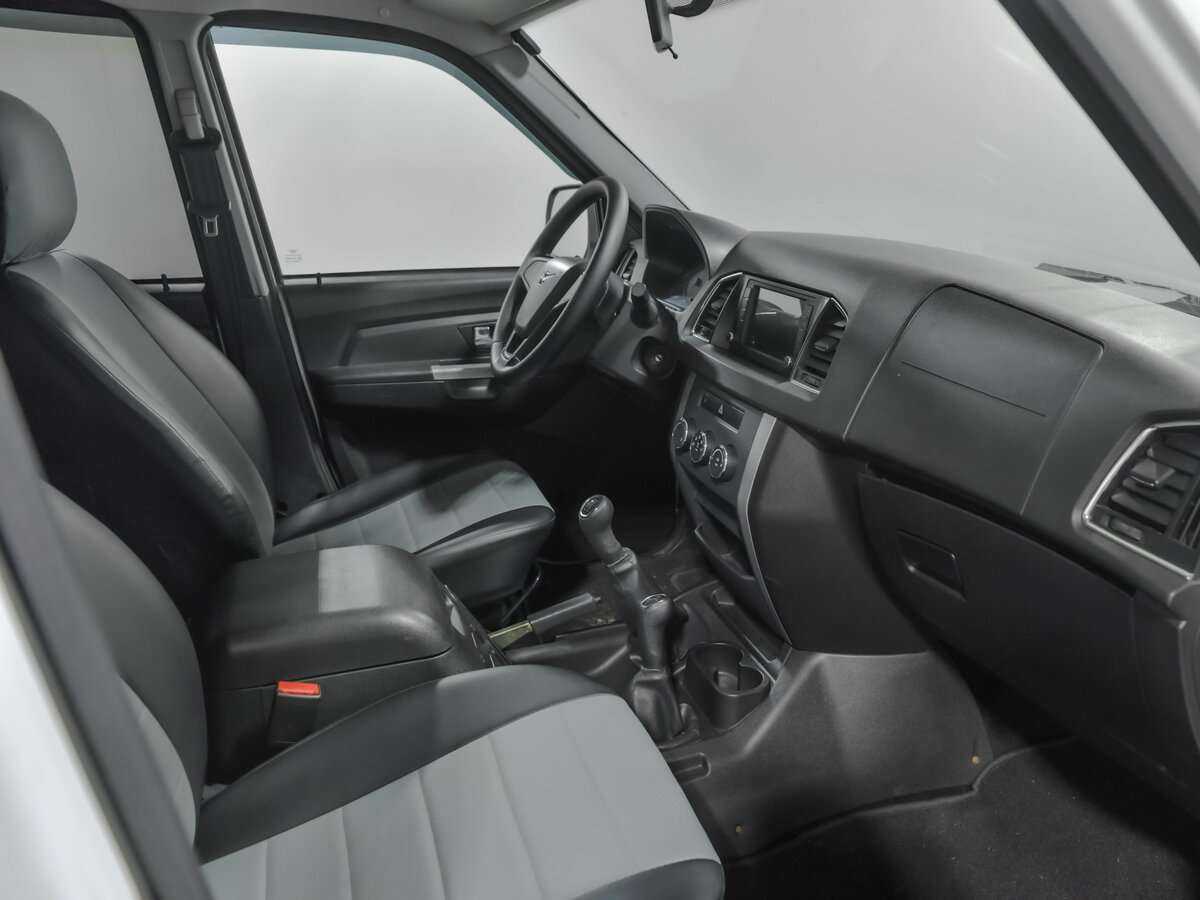 УАЗ Patriot, 2017 - Фото №12