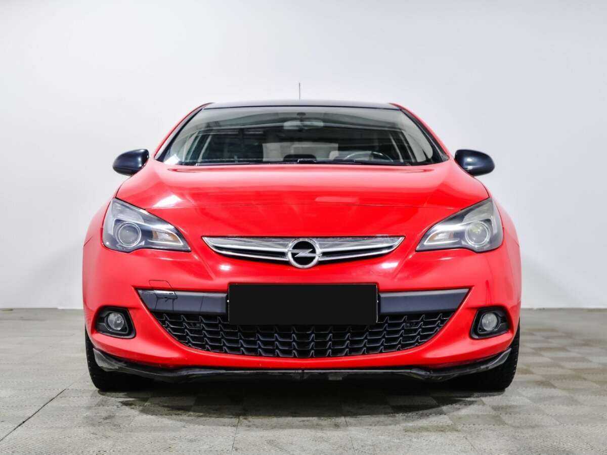Opel Astra GTC, 2013 - Фото №1