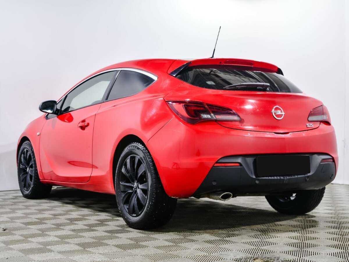 Opel Astra GTC, 2013 - Фото №3