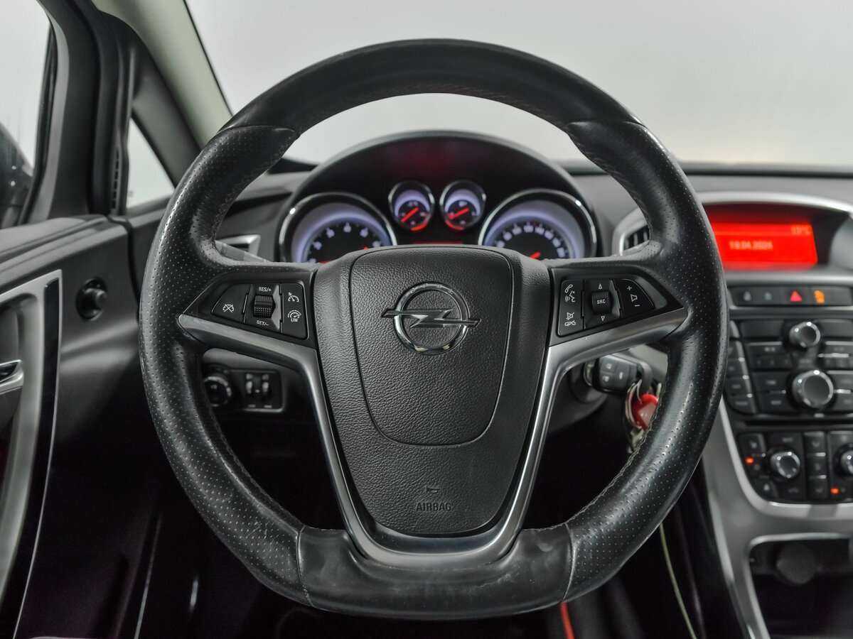 Opel Astra GTC, 2013 - Фото №5