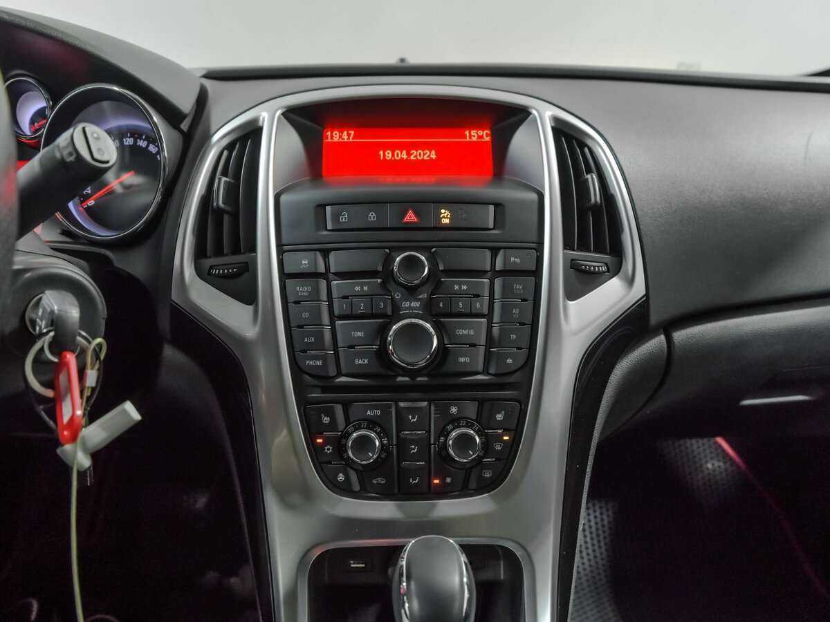 Opel Astra GTC, 2013 - Фото №6