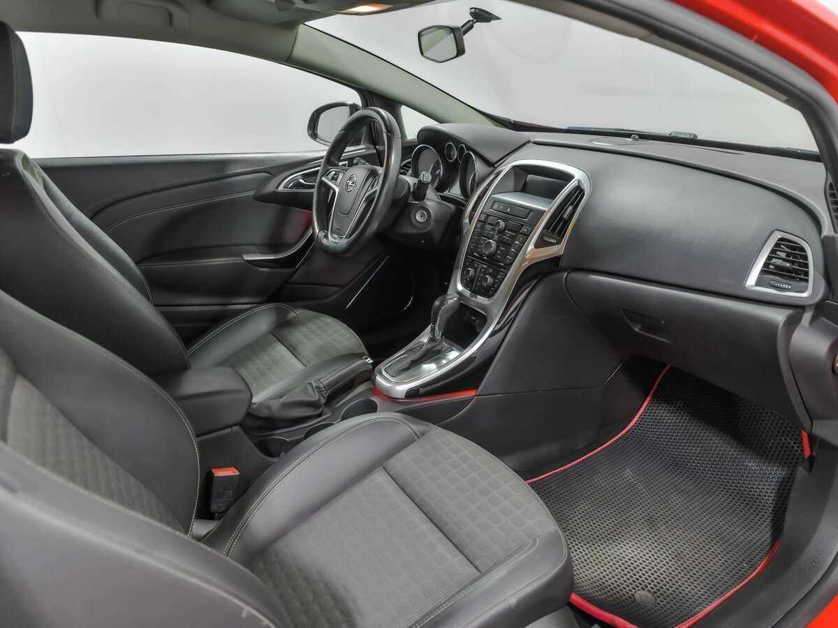 Opel Astra GTC, 2013 - Фото №10