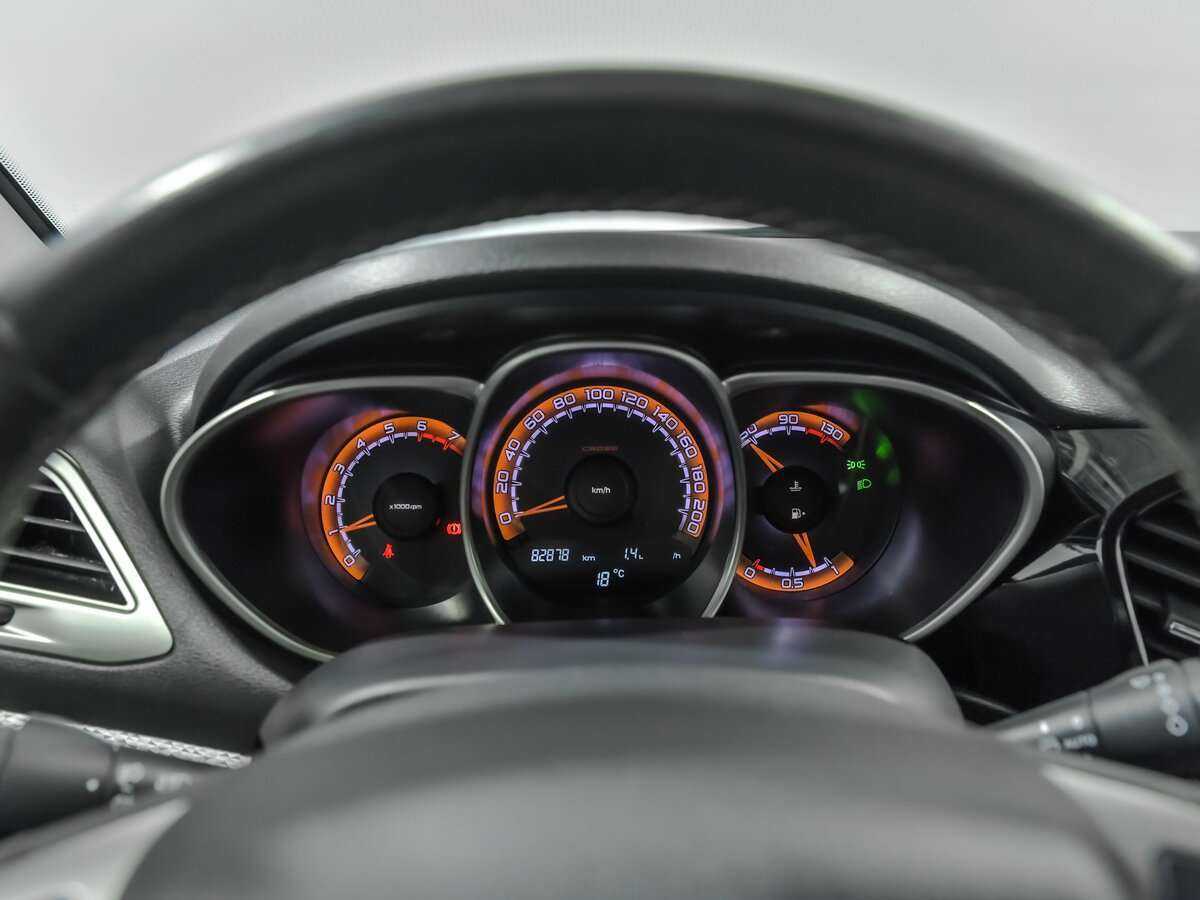 Lada (ВАЗ) Vesta SW, 2021 - Фото №6