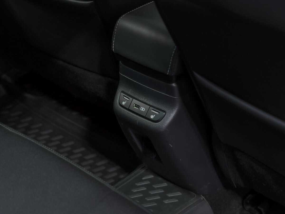 Lada (ВАЗ) Vesta SW, 2021 - Фото №15