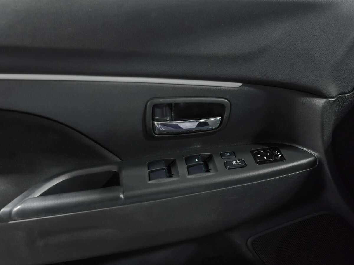 Mitsubishi ASX, 2012 - Фото №10