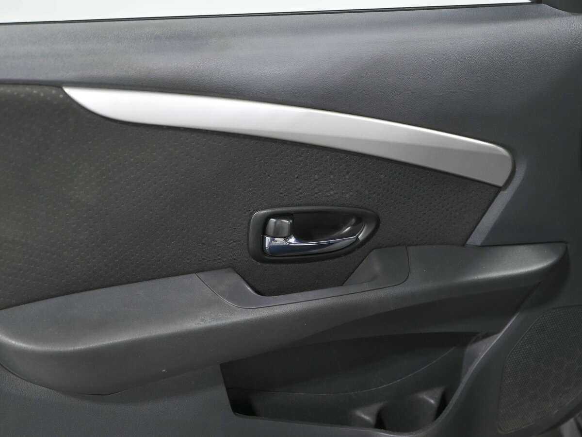 Nissan Almera, 2018 - Фото №11