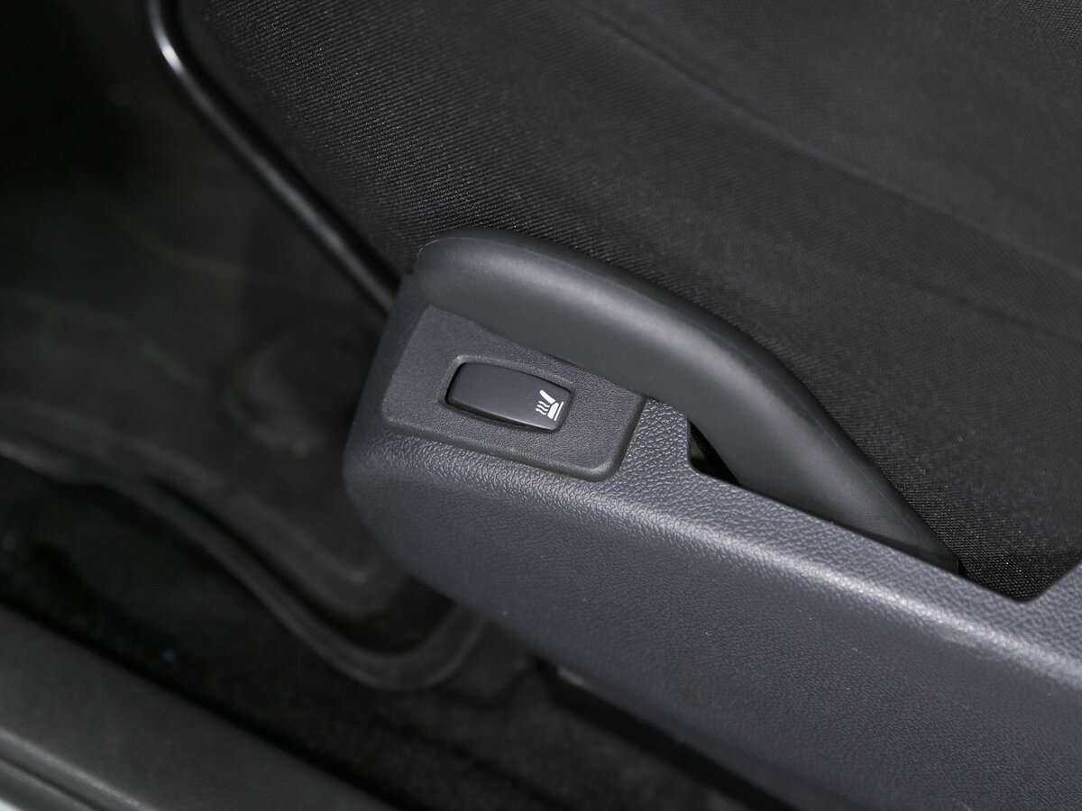 Nissan Almera, 2018 - Фото №12