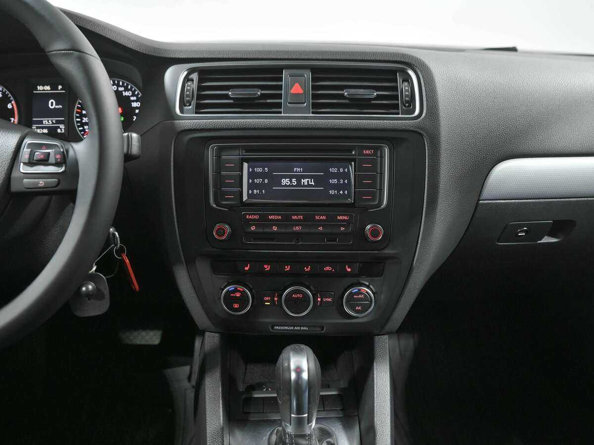 Volkswagen Jetta, 2013 - Фото №9