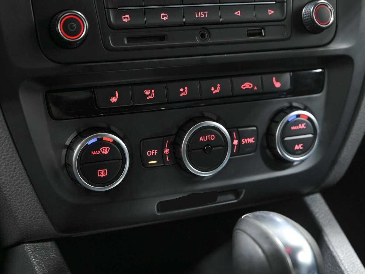 Volkswagen Jetta, 2013 - Фото №10