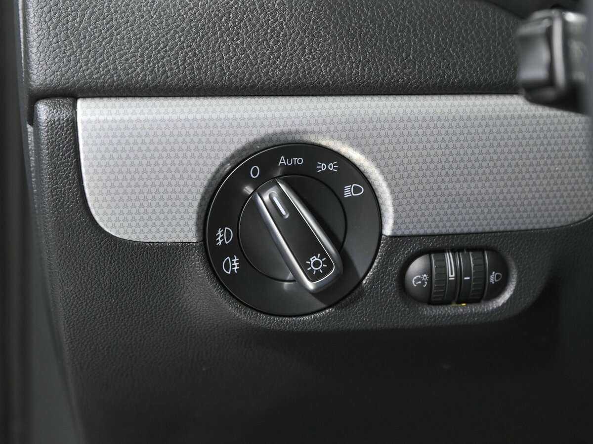 Volkswagen Jetta, 2013 - Фото №12