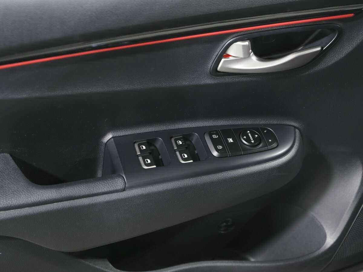 Kia Rio X-Line, 2020 - Фото №15