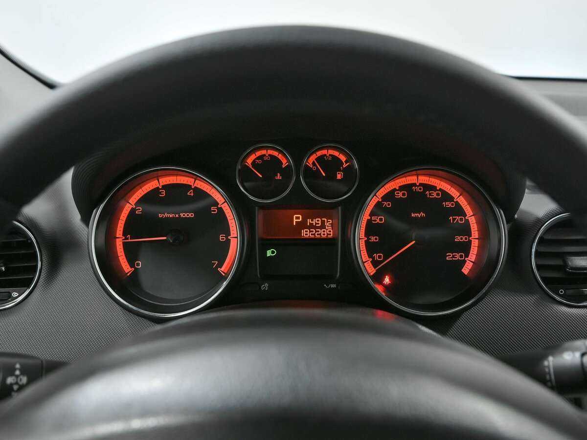 Peugeot 408, 2012 - Фото №5