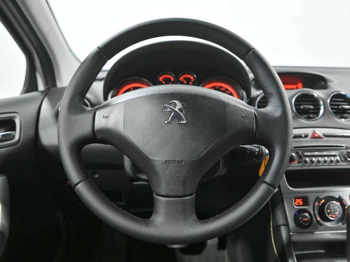 Peugeot 408, 2012 - Фото №6