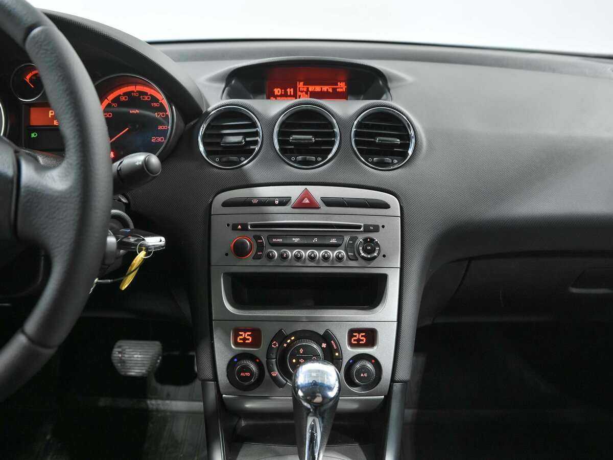 Peugeot 408, 2012 - Фото №7