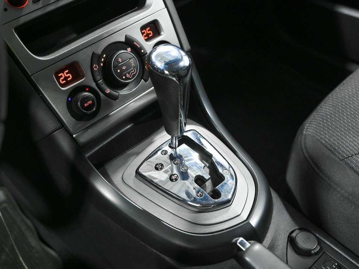 Peugeot 408, 2012 - Фото №8