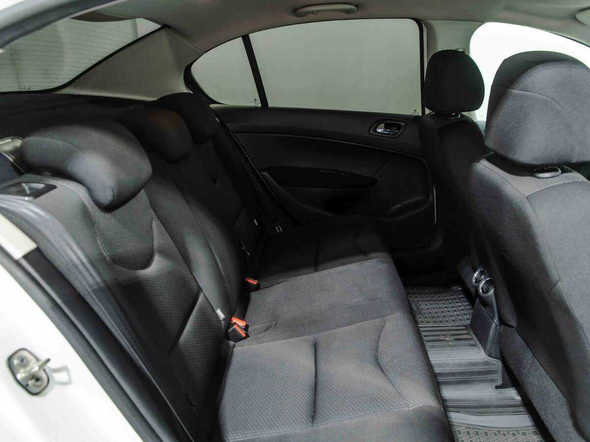 Peugeot 408, 2012 - Фото №11