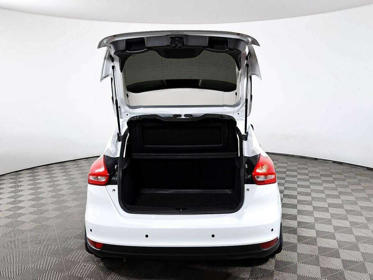 Ford Focus, 2018 - Фото №9