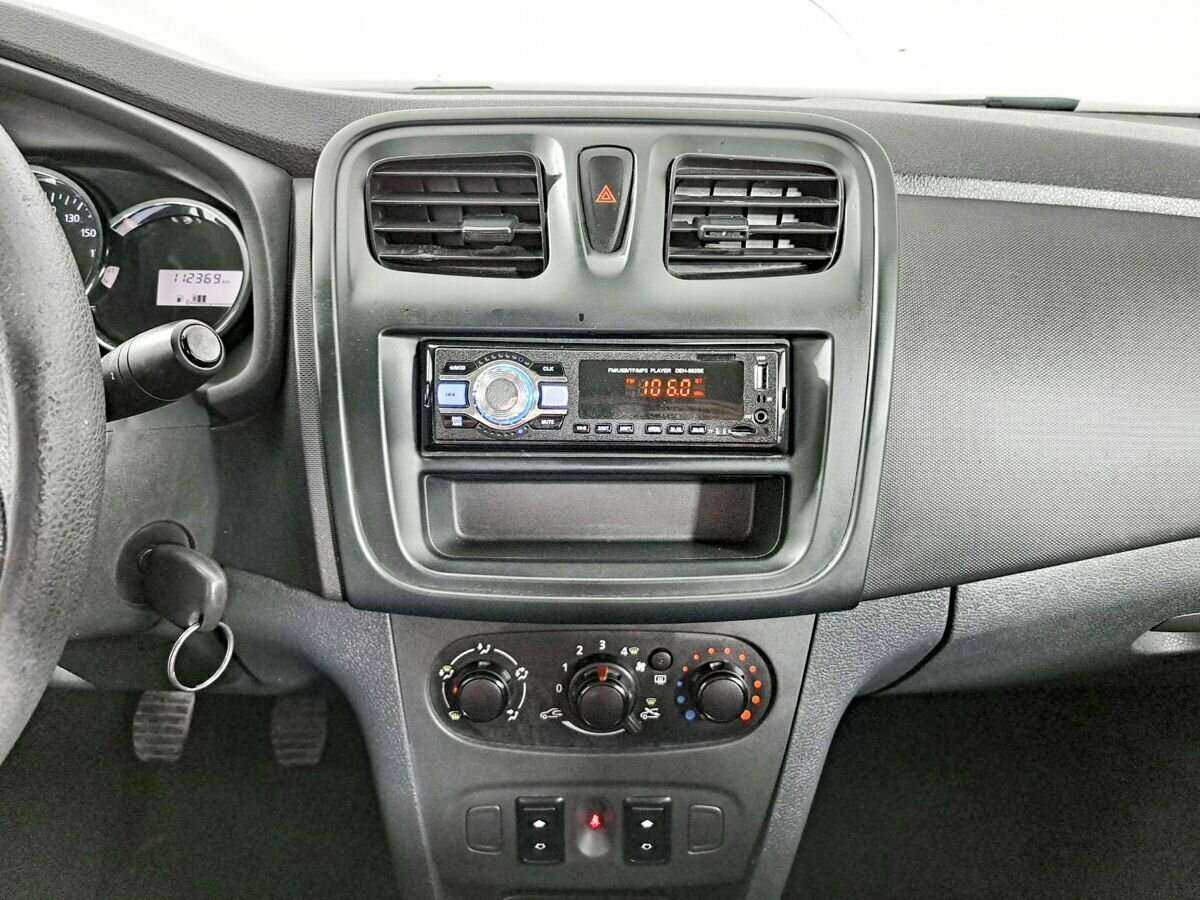 Renault Logan, 2016 - Фото №14