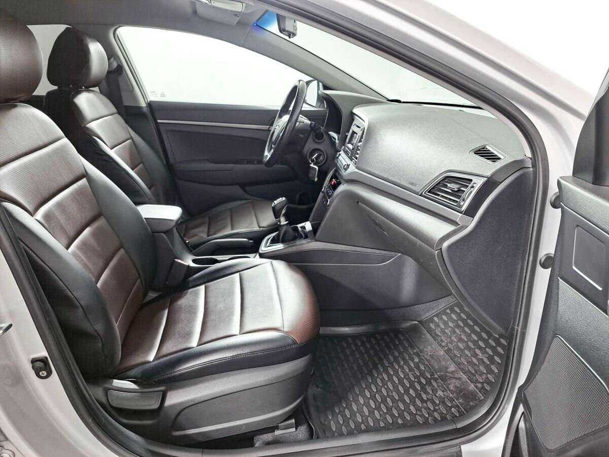 Hyundai Elantra, 2017 - Фото №8