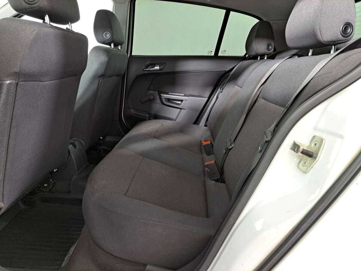 Opel Astra, 2012 - Фото №9