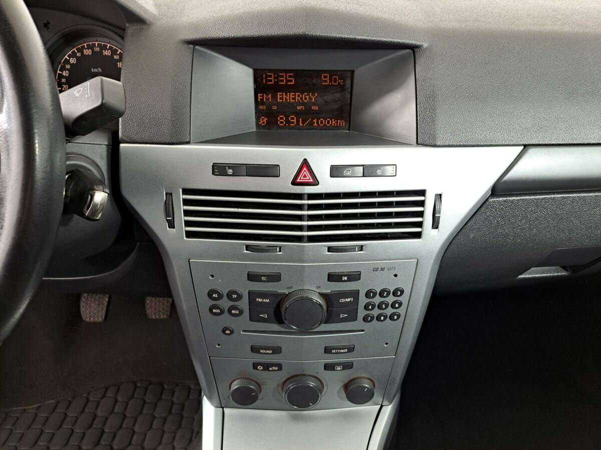 Opel Astra, 2012 - Фото №12