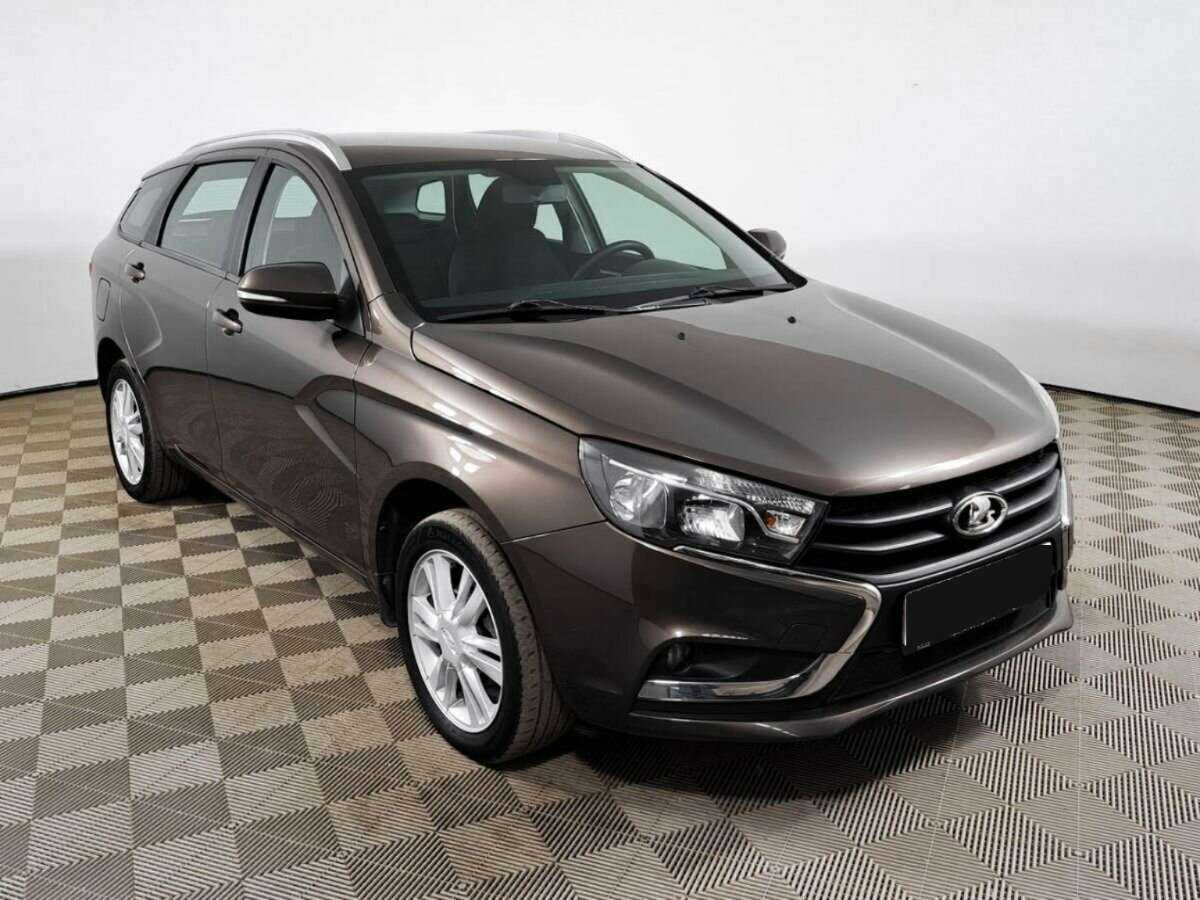 Lada (ВАЗ) Vesta SW, 2019 - Фото №2