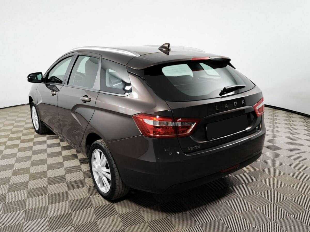 Lada (ВАЗ) Vesta SW, 2019 - Фото №6
