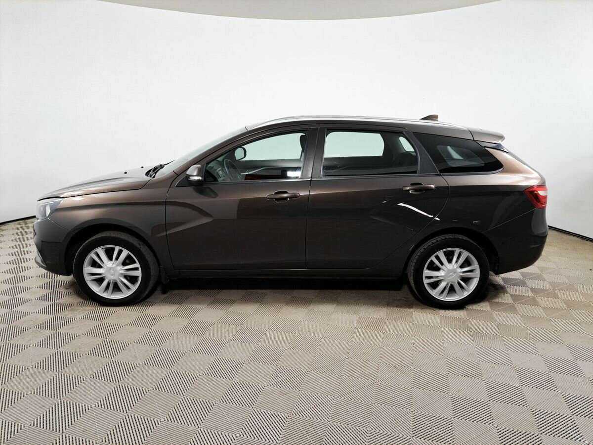 Lada (ВАЗ) Vesta SW, 2019 - Фото №7