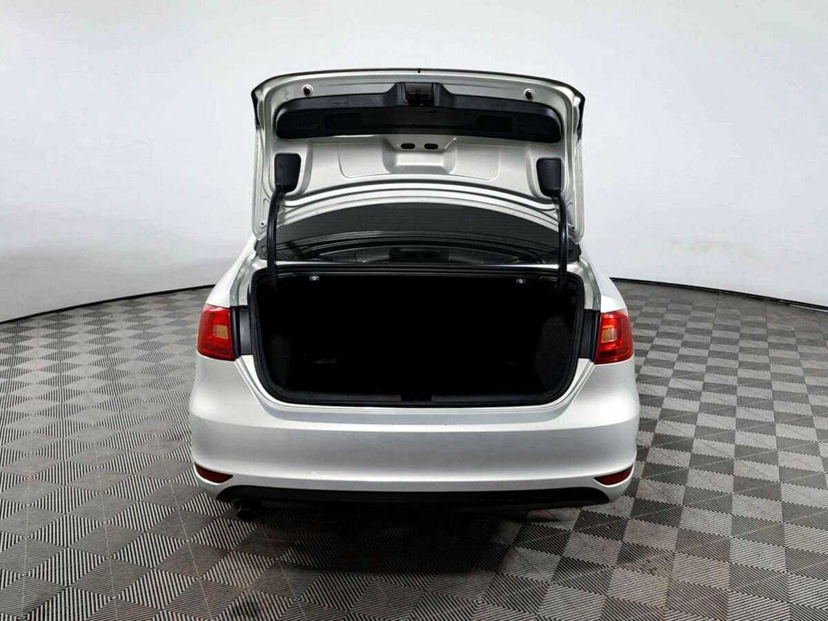 Volkswagen Jetta, 2014 - Фото №9