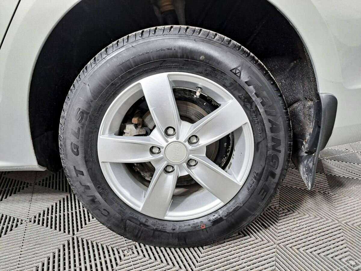 Volkswagen Jetta, 2014 - Фото №17