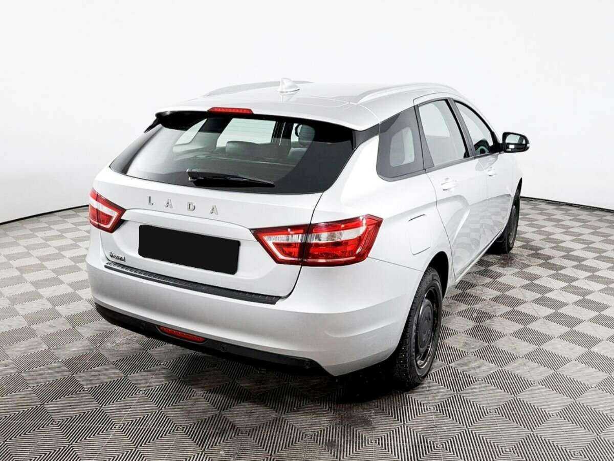 Lada (ВАЗ) Vesta SW, 2019 - Фото №4