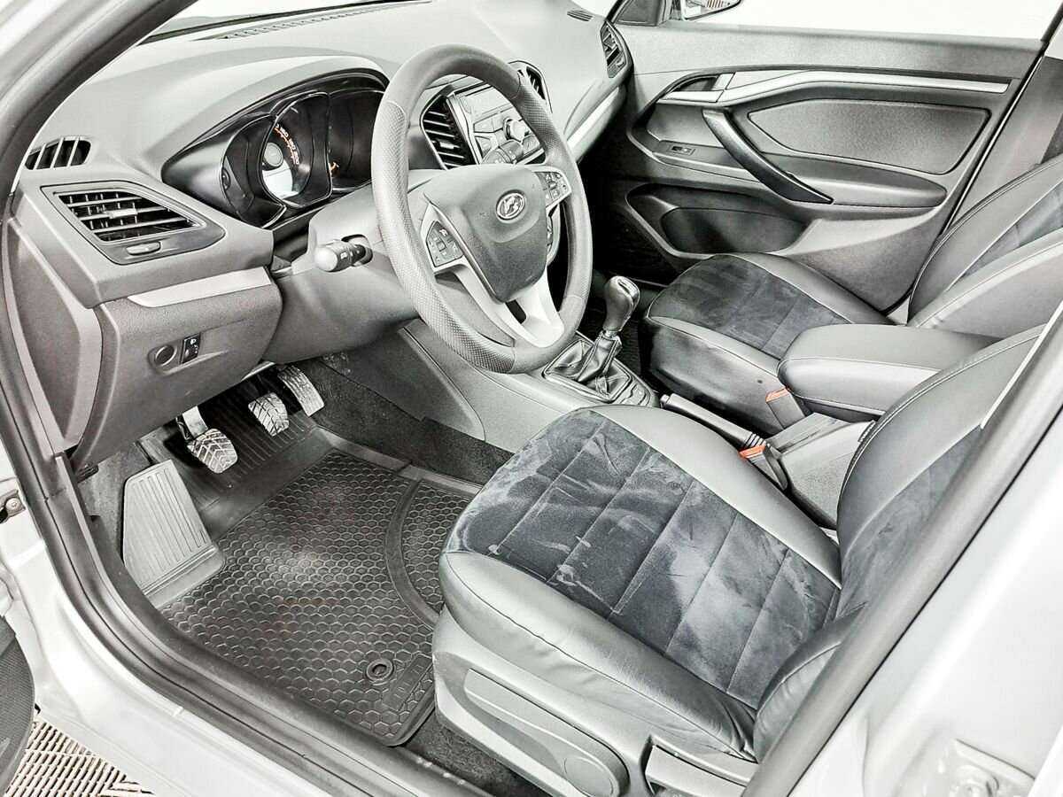 Lada (ВАЗ) Vesta SW, 2019 - Фото №15