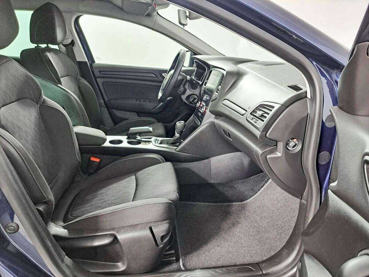 Renault Megane, 2019 - Фото №8