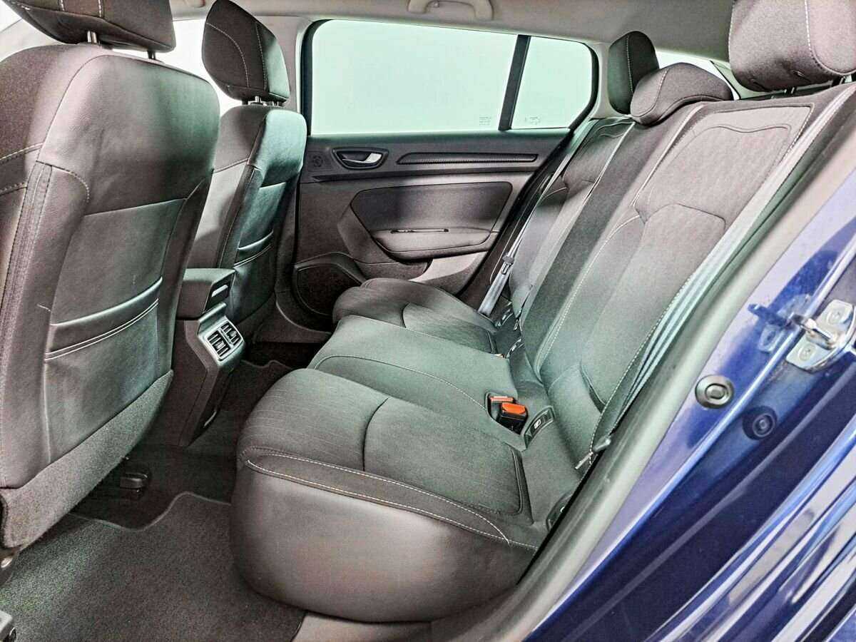 Renault Megane, 2019 - Фото №9