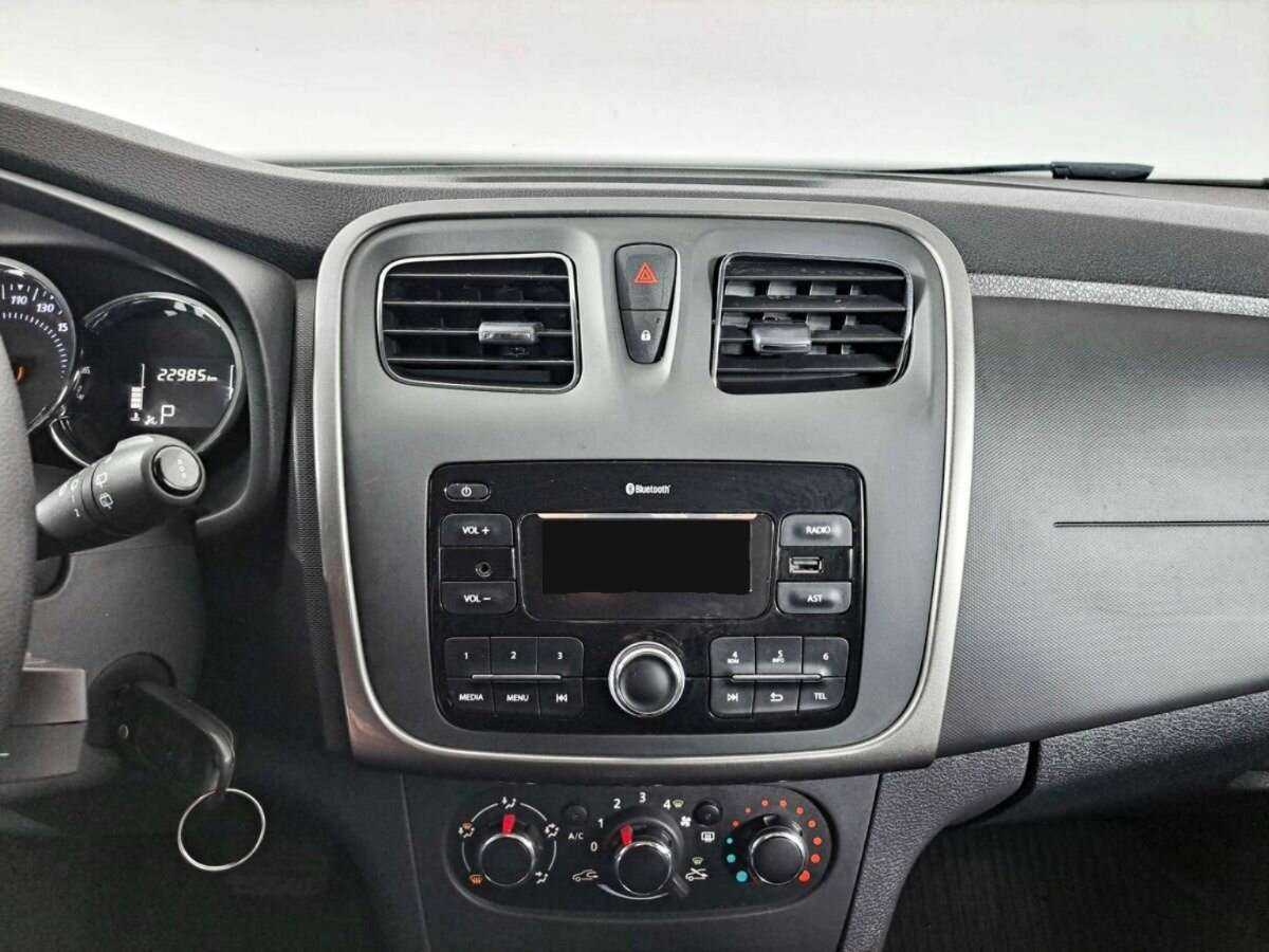 Renault Sandero, 2020 - Фото №12