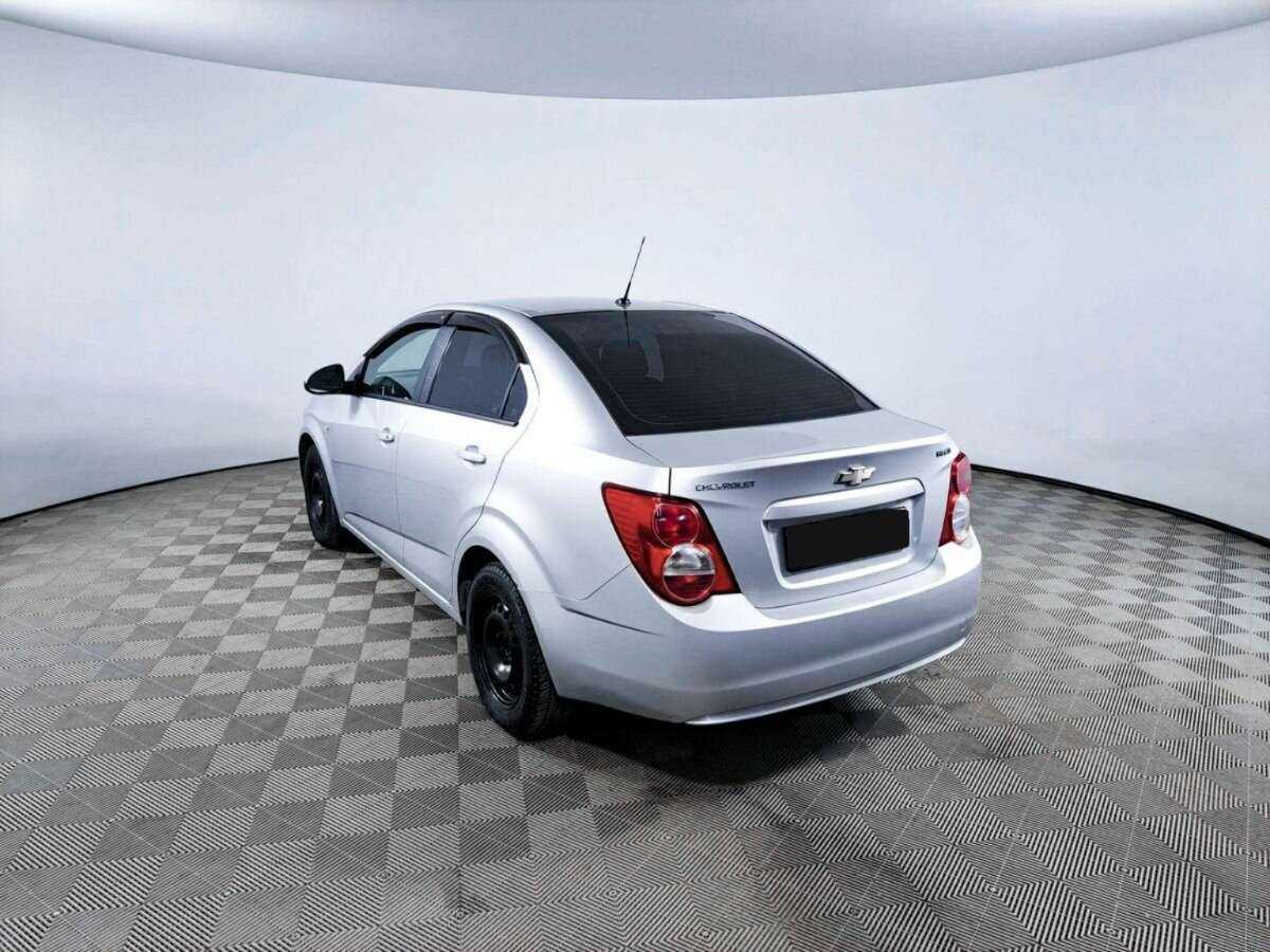 Chevrolet Aveo, 2012 - Фото №6