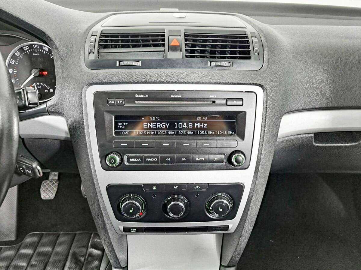 Skoda Octavia, 2012 - Фото №12