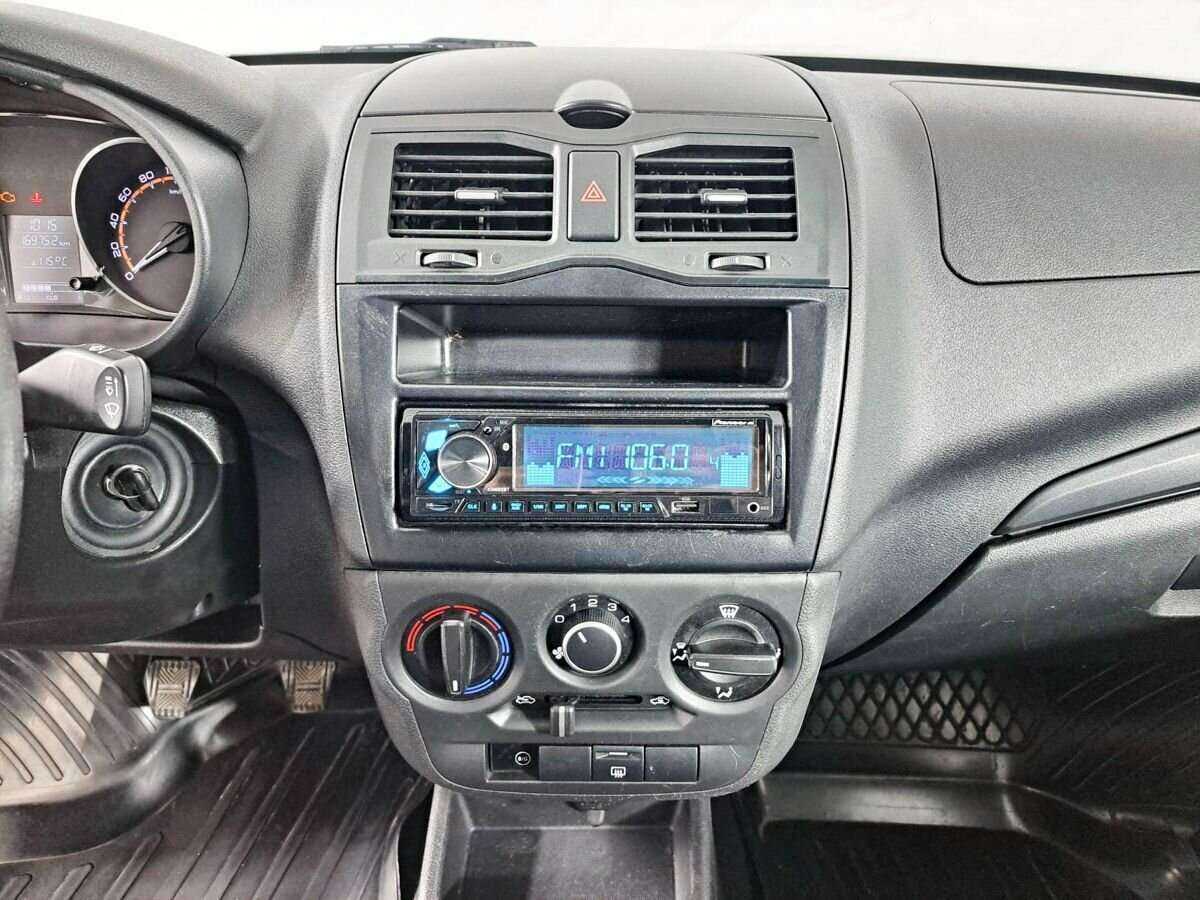 Lada (ВАЗ) Granta, 2018 - Фото №12