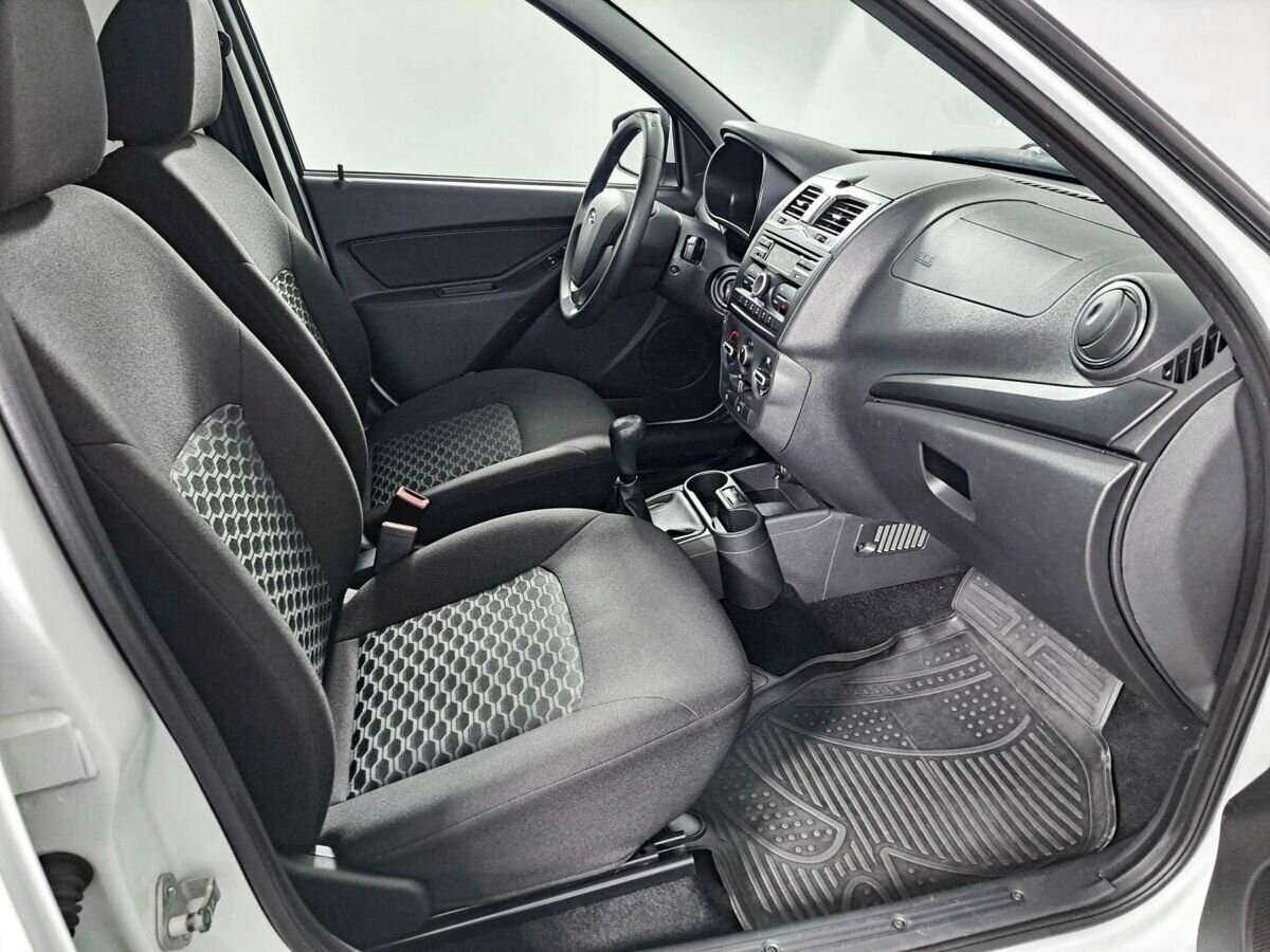 Lada (ВАЗ) Granta, 2020 - Фото №10