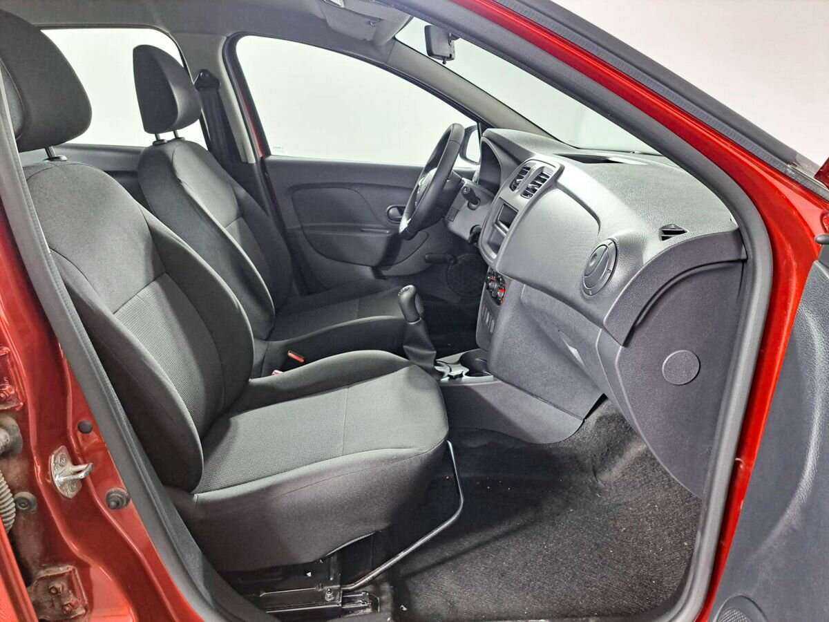 Renault Logan, 2019 - Фото №8