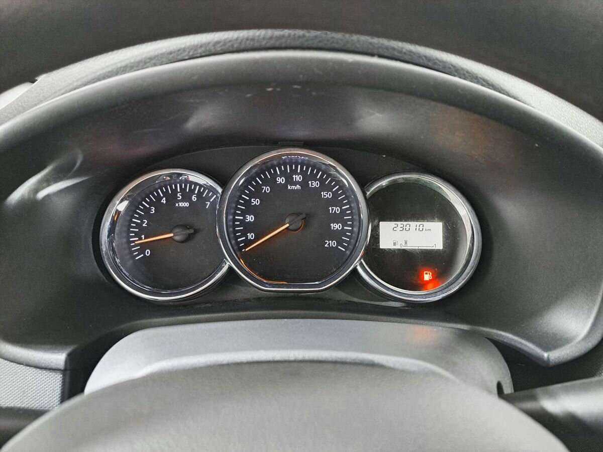 Renault Logan, 2019 - Фото №10