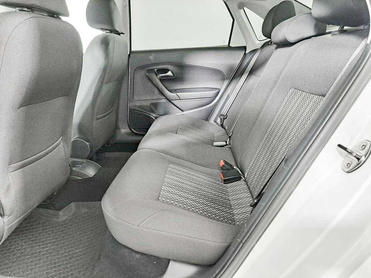 Volkswagen Polo, 2015 - Фото №10