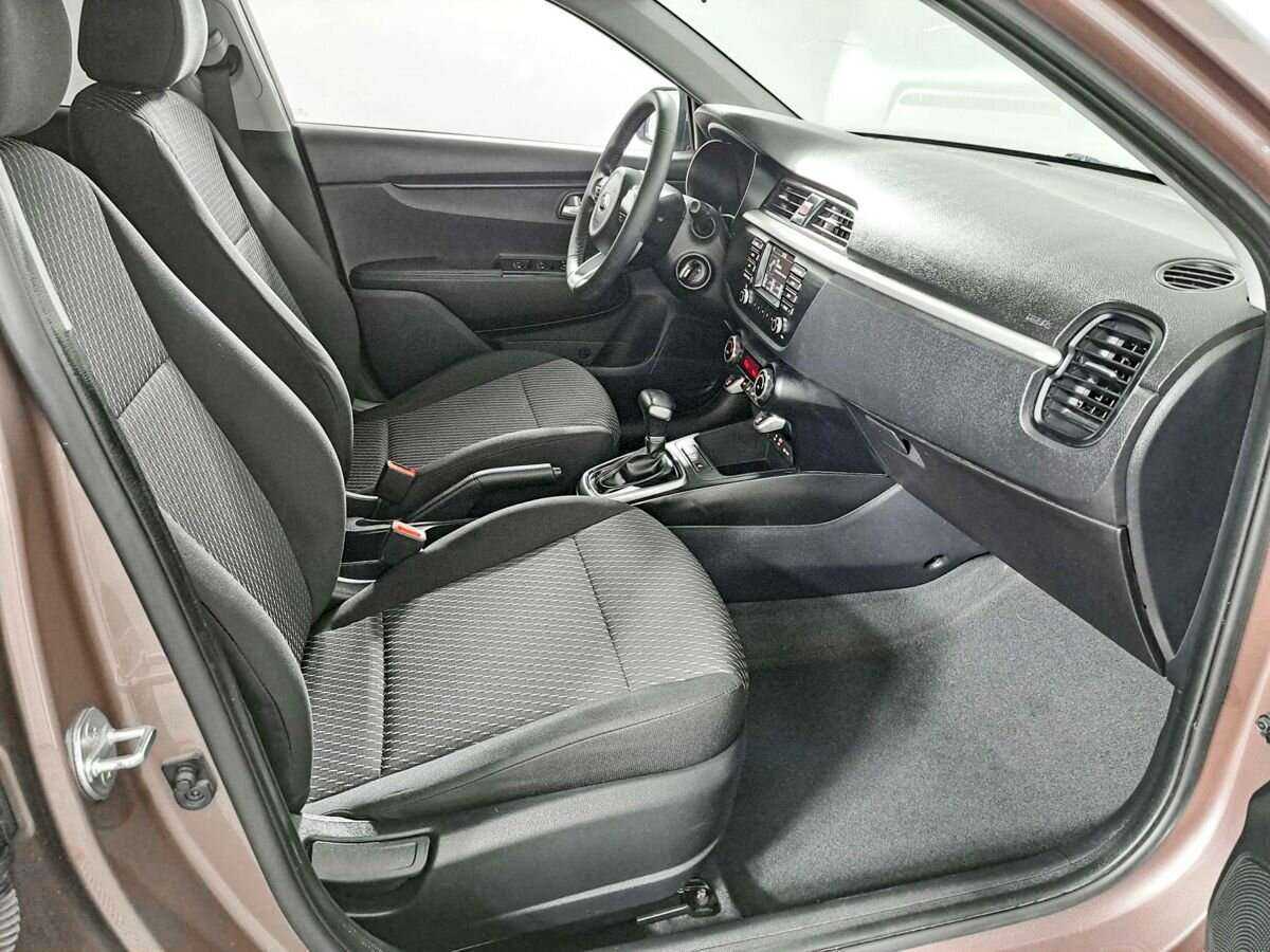 Kia Rio X-Line, 2019 - Фото №10