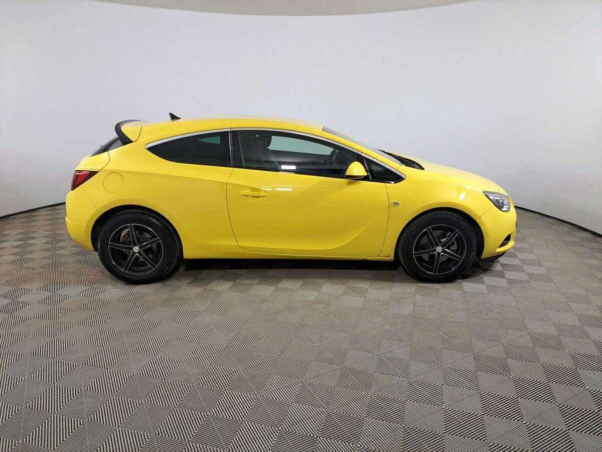Opel Astra GTC, 2013 - Фото №3