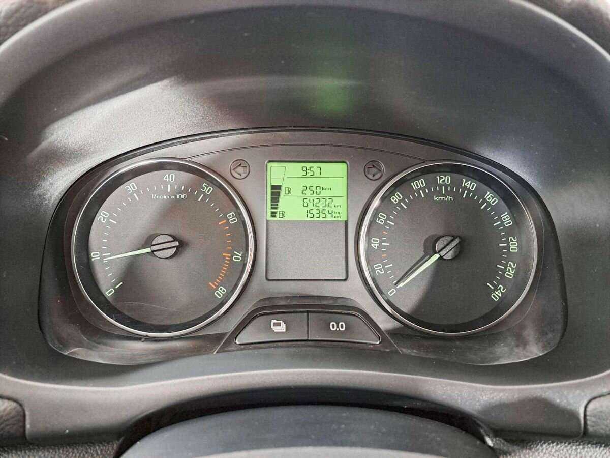 Skoda Fabia, 2013 - Фото №10