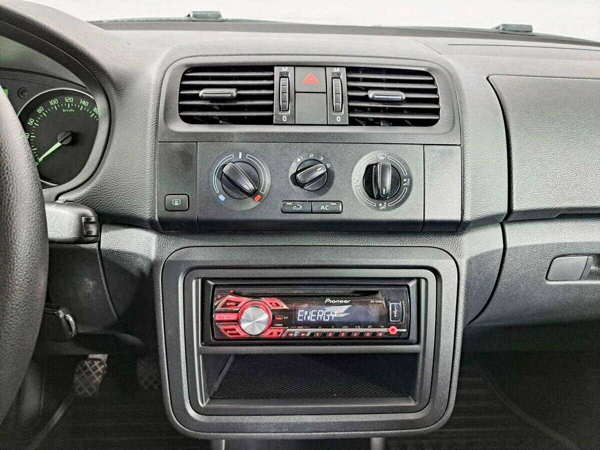 Skoda Fabia, 2013 - Фото №12
