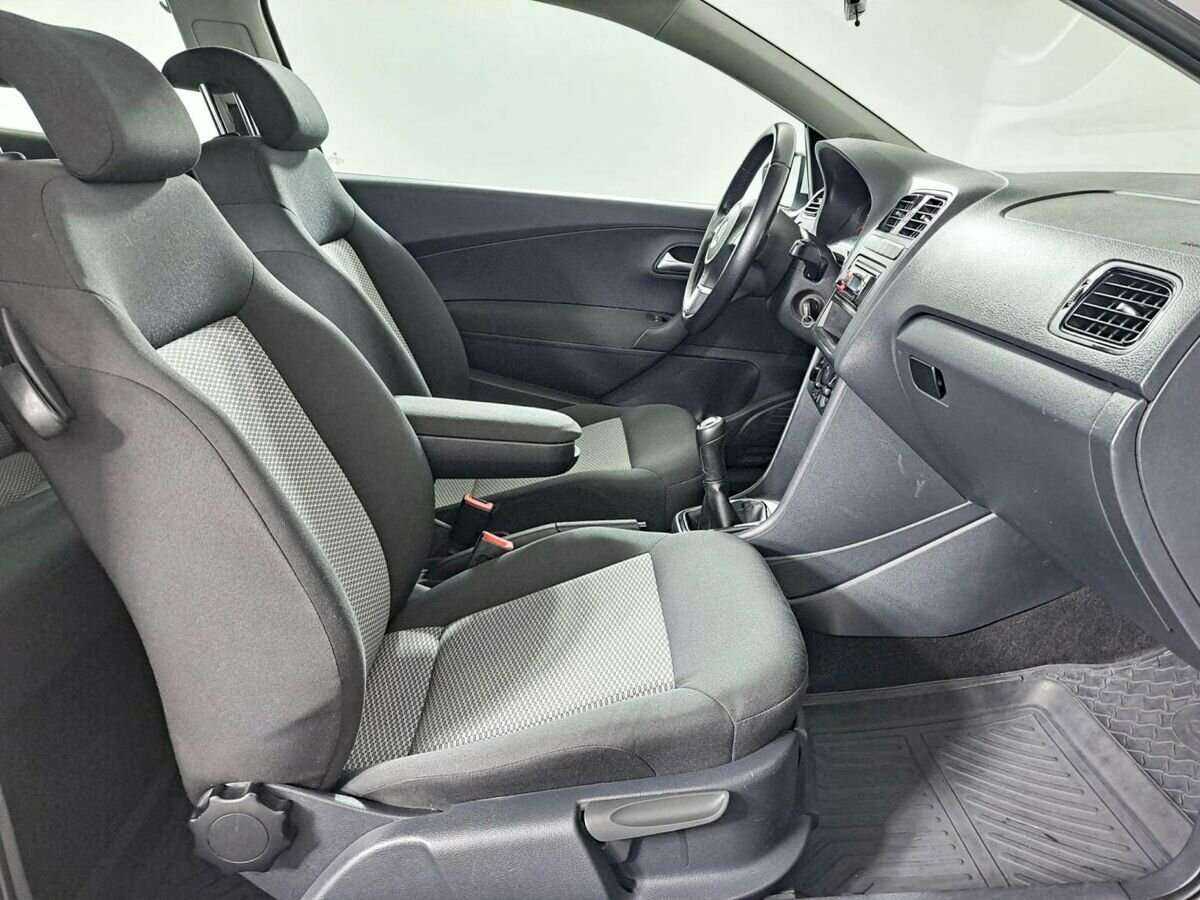 Volkswagen Polo, 2012 - Фото №8