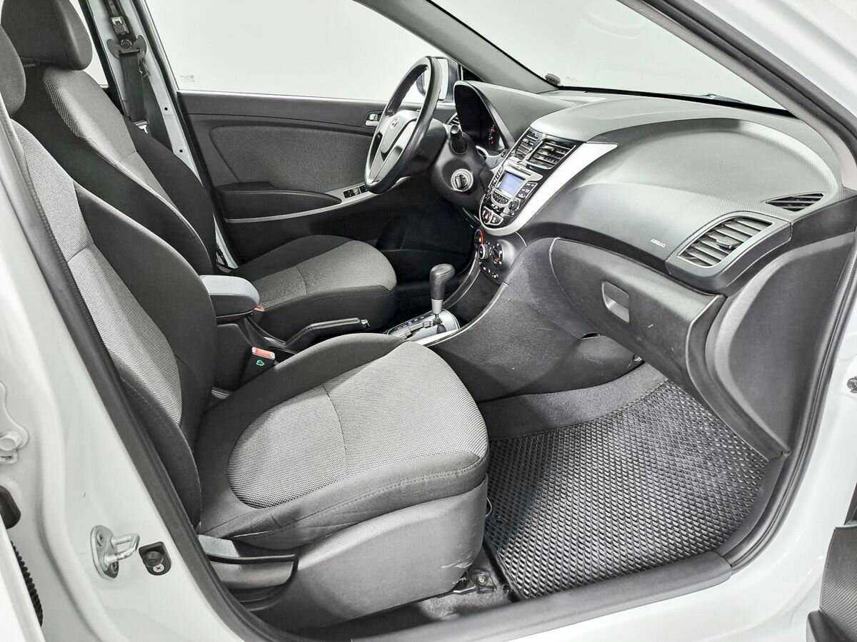 Hyundai Solaris, 2013 - Фото №10