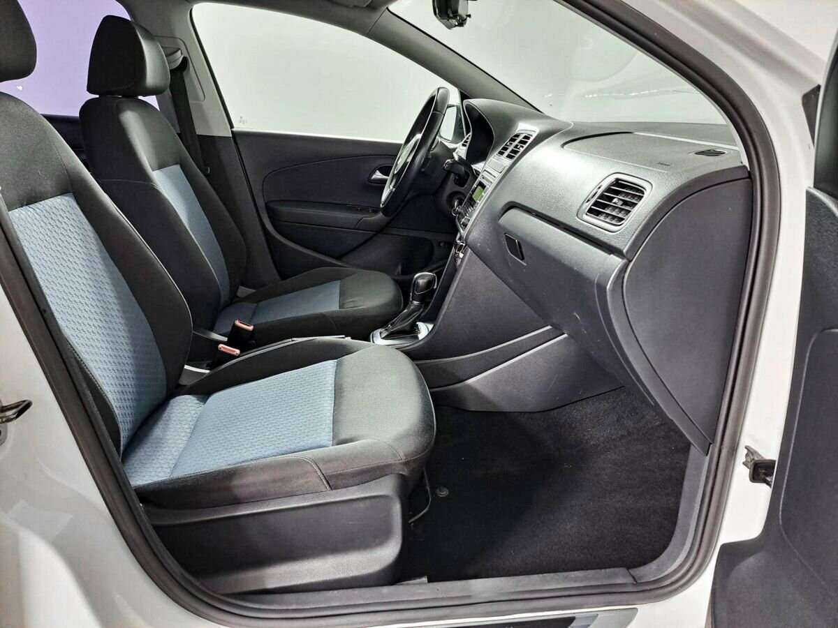 Volkswagen Polo, 2013 - Фото №6