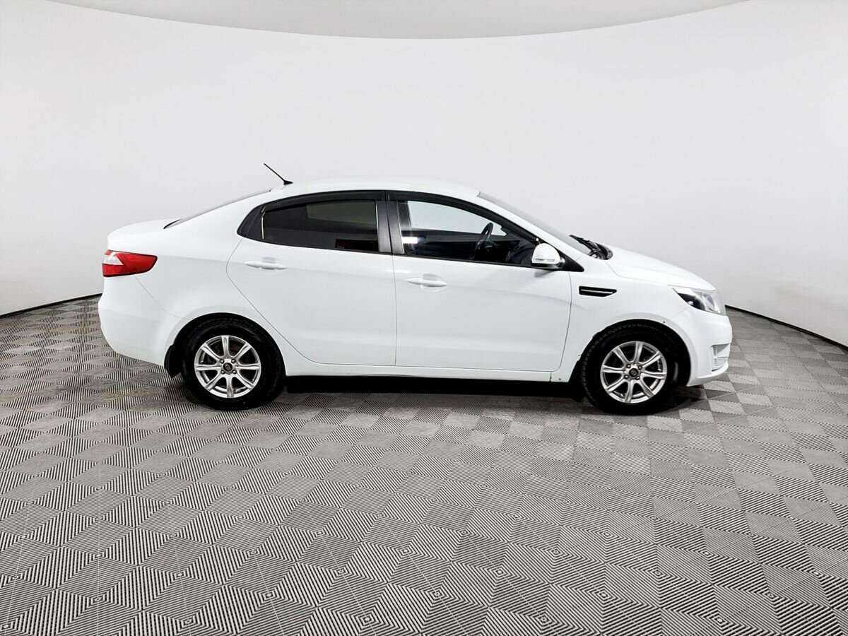 Kia Rio 5-speed, 2013 - Фото №3